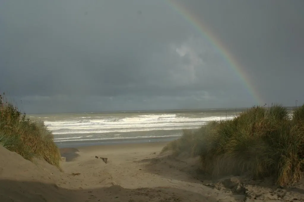 Sint-Laureins Hotel Westende 2*,